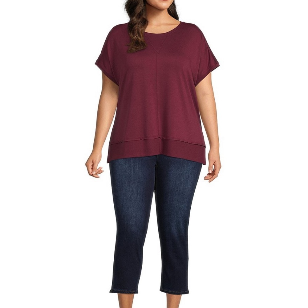 Plus Size Crew Neck Short Sleeve Seam Detail Top